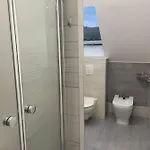 Проживание в семье Jasmin House Вонярцвашхедь