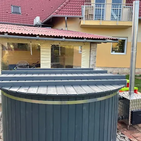 Jasmin House Kwatera prywatna Vonyarcvashegy