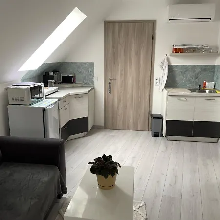Jasmin House Vonyarcvashegy