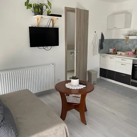 Jasmin House فونيارتْسفاشغ