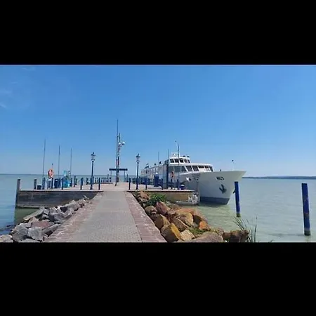 Jasmin House منزل للإقامة فونيارتْسفاشغ