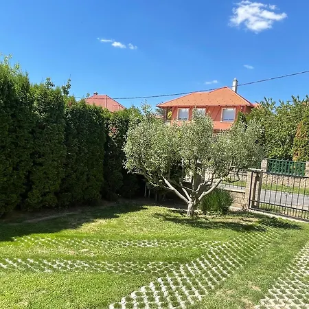 Jasmin House