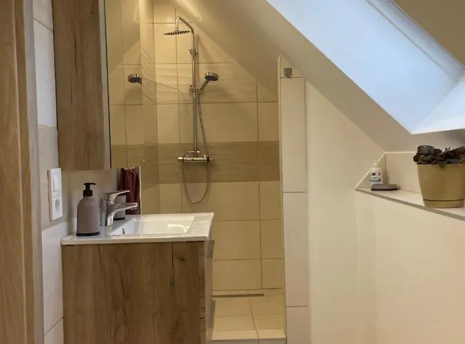 Homestay Jasmin House *