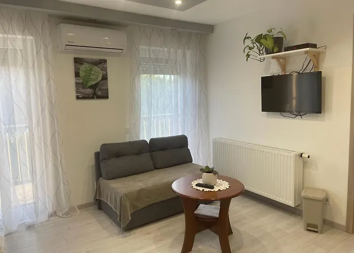 Jasmin House *