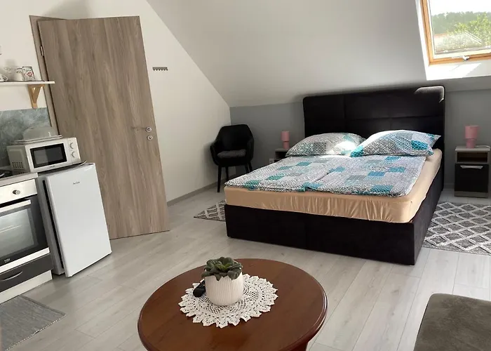 Jasmin House * Vonyarcvashegy